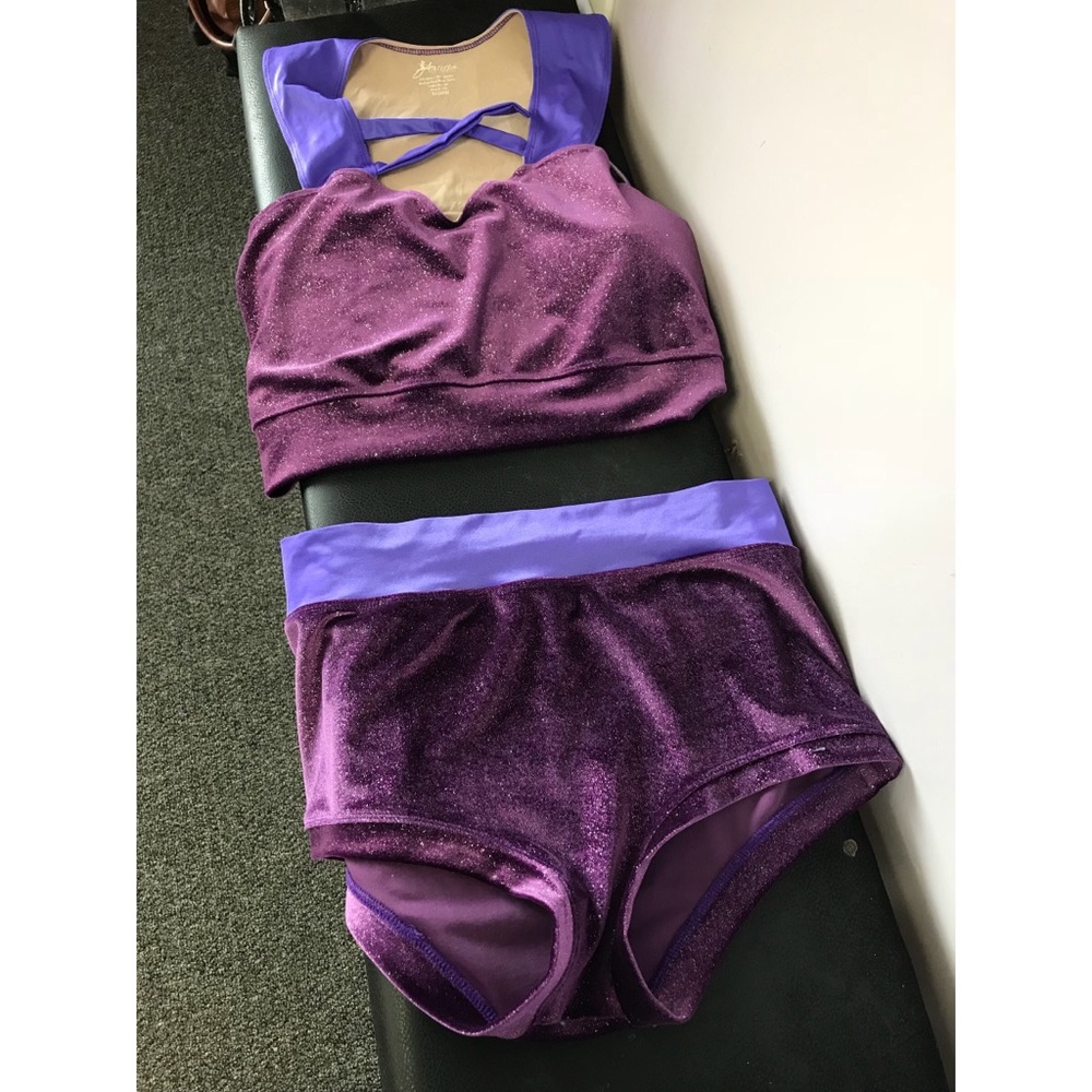 Artista Apparel Velvet Set